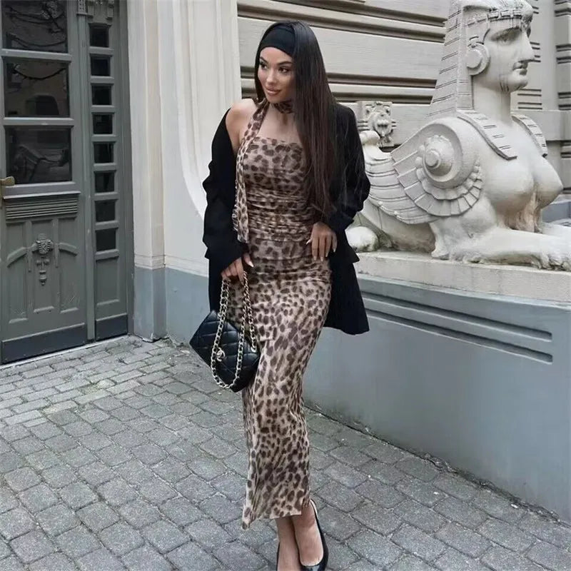 Top corto con estampado de leopardo