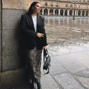 Falda de satén con estampado de leopardo