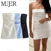 Minivestido con hombros descubiertos