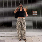 Pantalones anchos con estampado animal