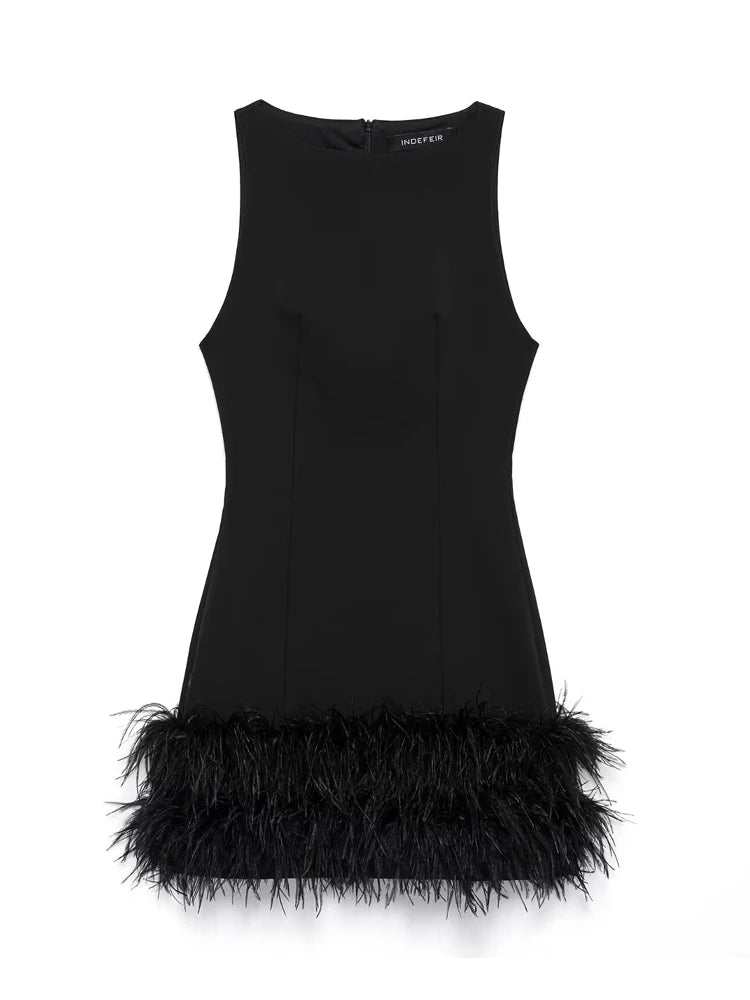 Mini Vestido Plumas