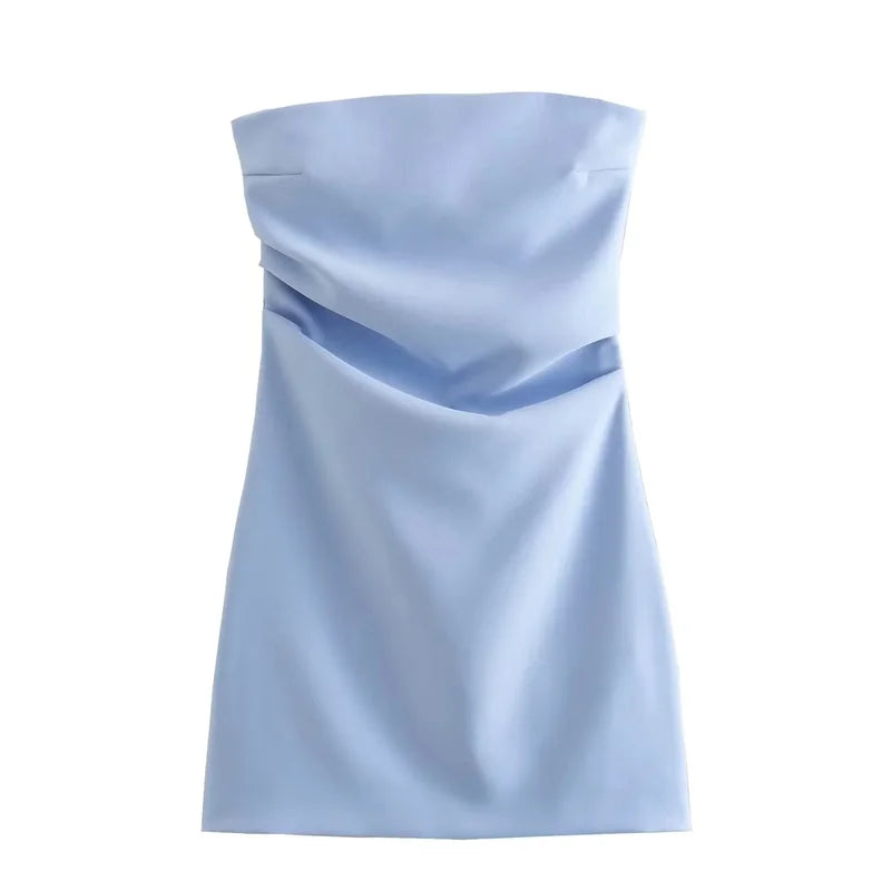Minivestido con hombros descubiertos