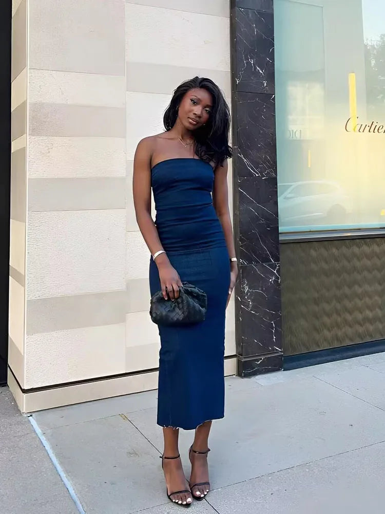 Vestido vaquero con hombros descubiertos