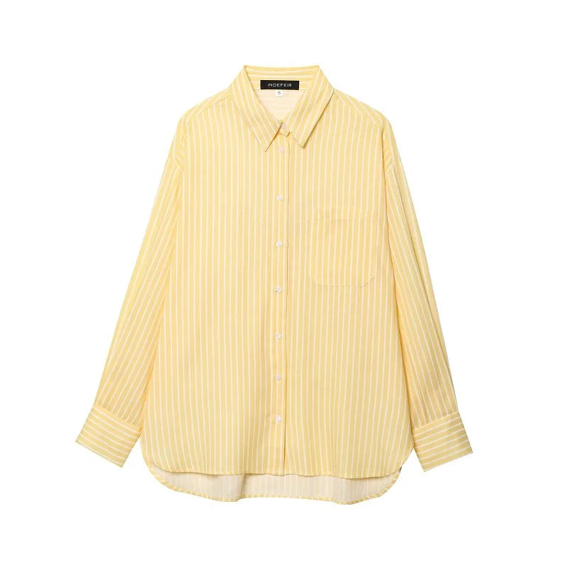 Camisa a rayas de gran tamaño