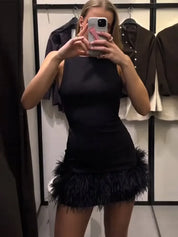 Vestidos corto de plumas negras