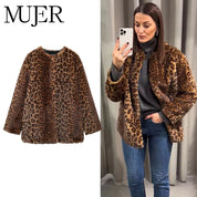 Chaqueta larga con estampado de leopardo