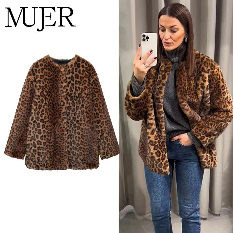 Chaqueta larga con estampado de leopardo