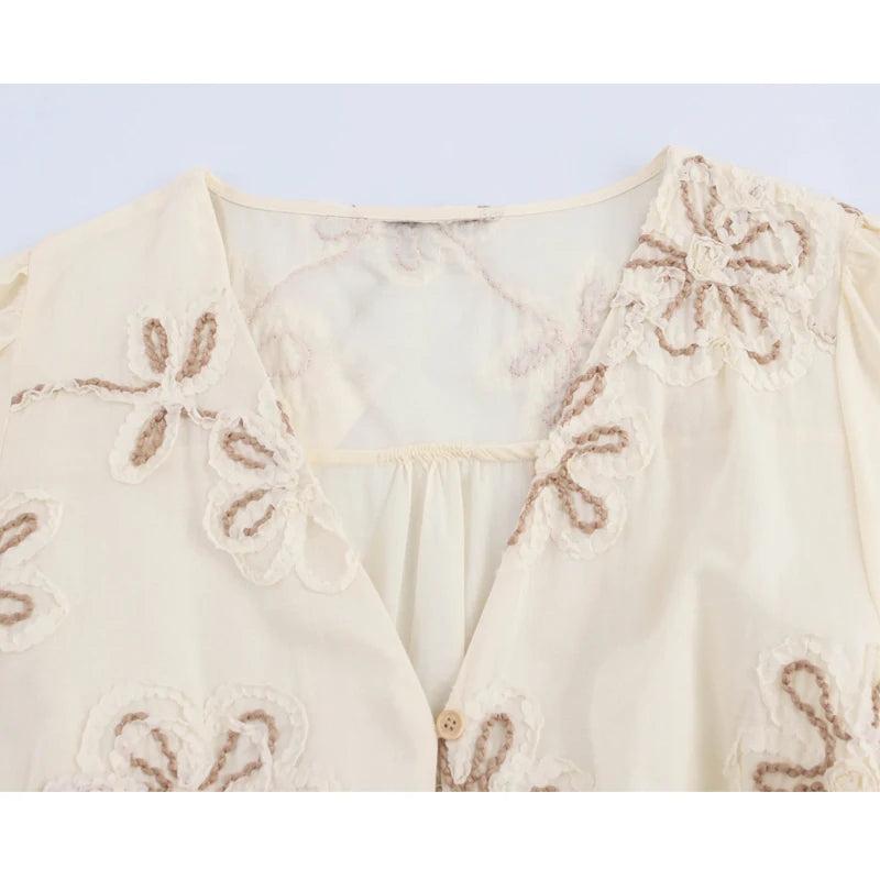 Mini Vestido Bordado Flores