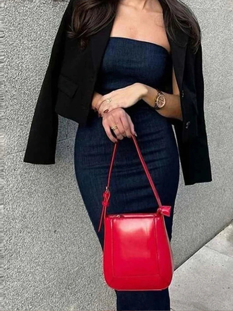 Vestido vaquero con hombros descubiertos